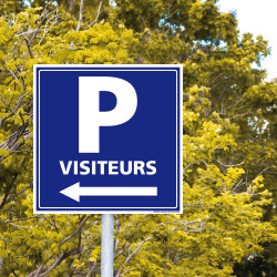 Panneau Parking Visiteurs, flèche directionnelle à gauche