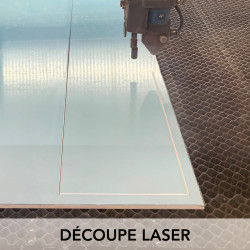 découpe plexi au laser