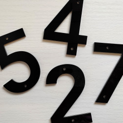 NUMERO DE MAISON DROIT EN PLEXI NOIR BRILLANT