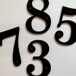 NUMERO DE MAISON ELEGANT EN PLEXI NOIR BRILLANT