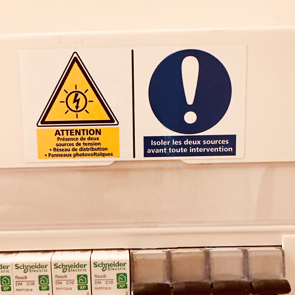 62 étiquettes De Sécurité Photovoltaïque – Résistantes Aux UV – Conforme NEC 2017 – Pour Installations Solaires