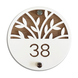 Plaque numéro de maison ronde à personnaliser en bois et plexigglass blanc