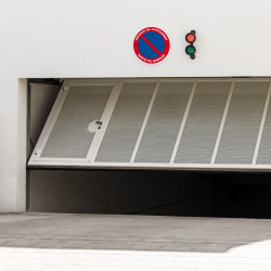 panneau défense de stationner - sortie de garage