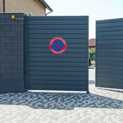 Signalisation défense de stationner propriété privée