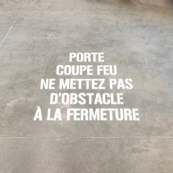 pochoir porte coupe feu mise en ambiance