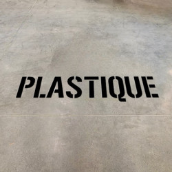 pochoir plastique mise en ambiance