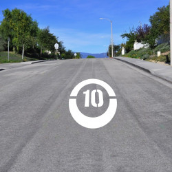 mise en ambiance pochoir vitesse limitée 10 km/h