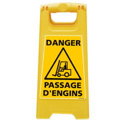 CHEVALET DE SIGNALISATION DANGER PASSAGE D'ENGINS (WPSG690I)